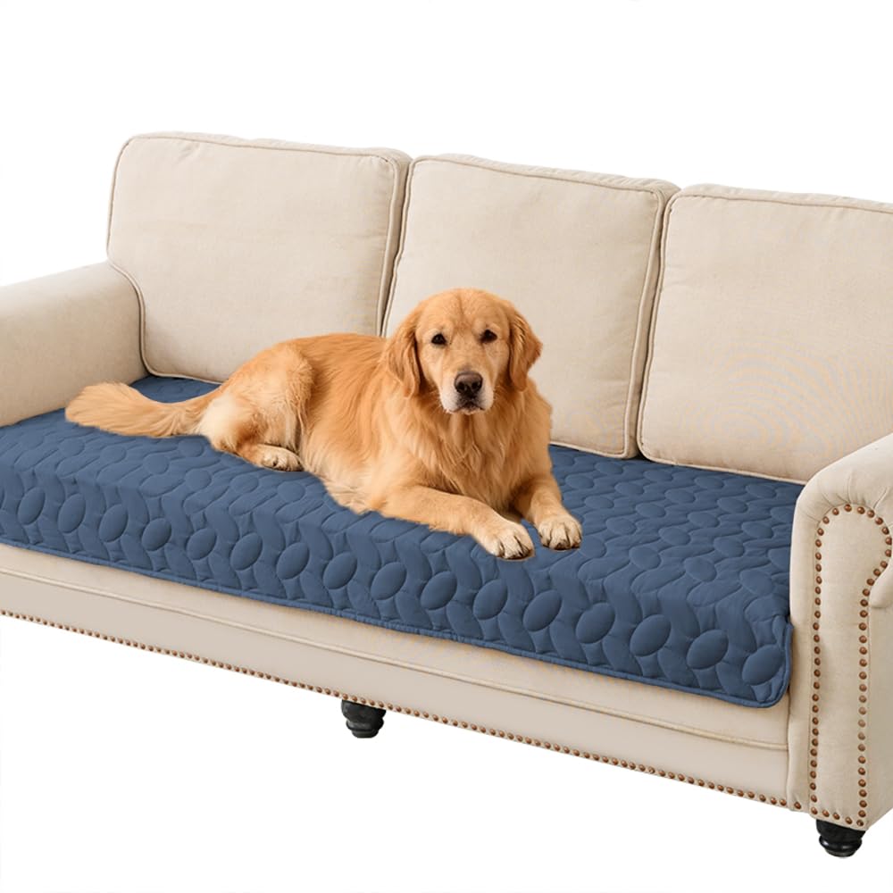 Ameritex protège votre canapé bleu marine grâce à son imperméabilité efficace.