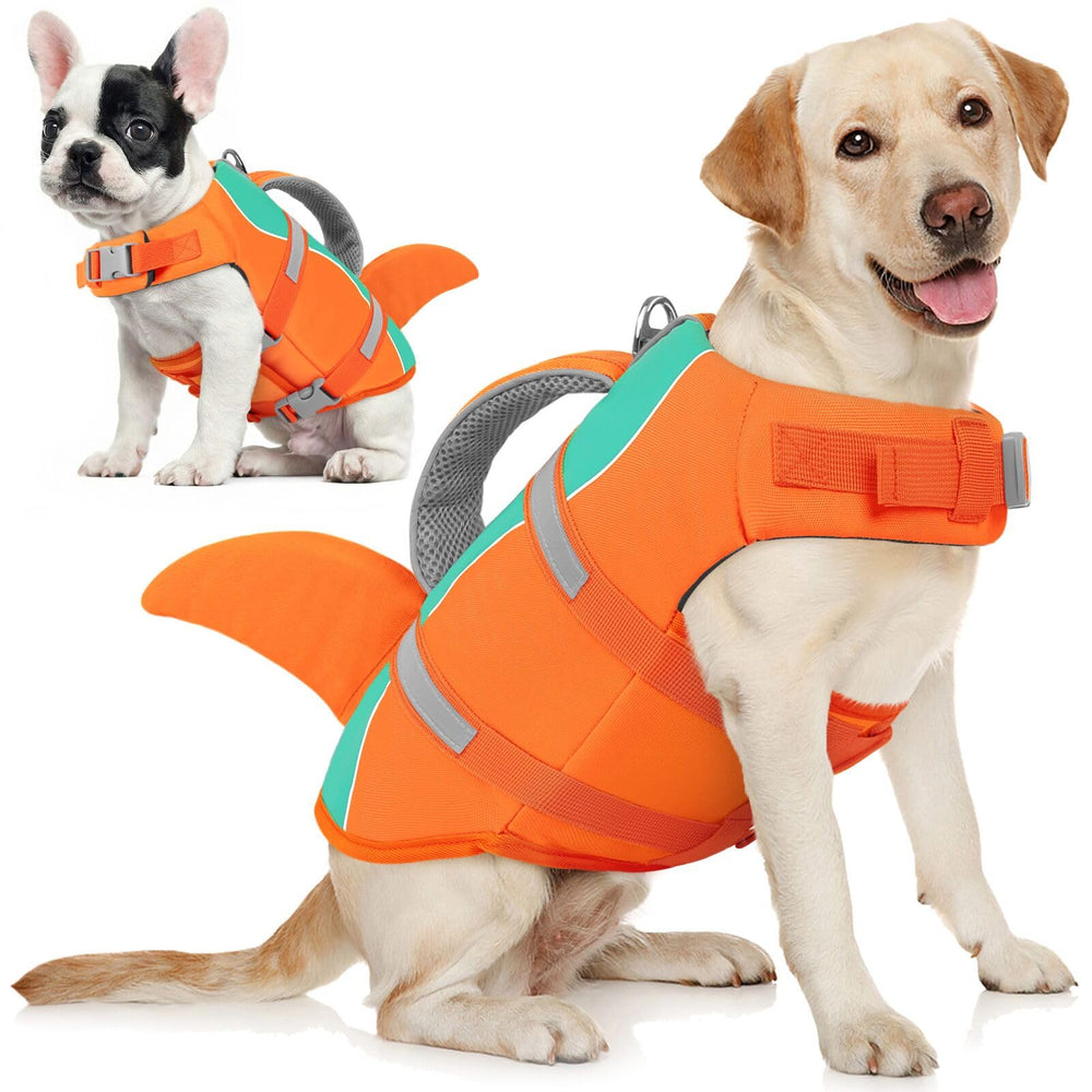 Gilet de sauvetage AOFITEE résistant à l’abrasion pour chien, prêt pour les sorties nautiques.