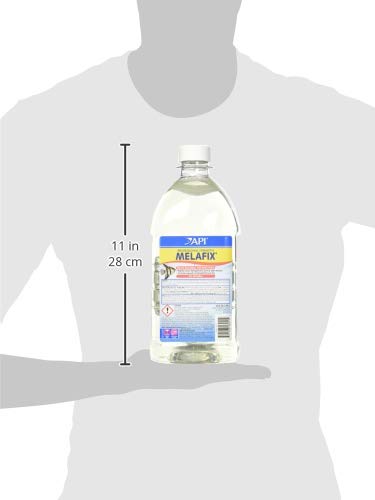 API Melafix – versement dans l’eau, pratique pour l’entretien régulier de l’aquarium.