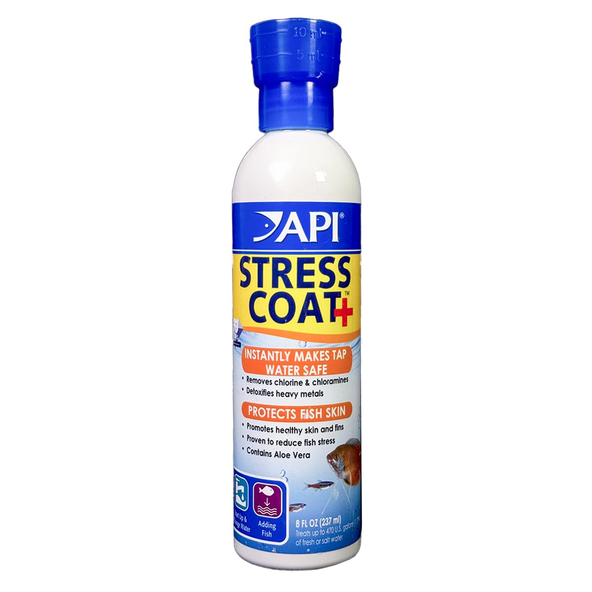Bouteille API Stress Coat de 8 oz posée pour traiter l’eau de l’aquarium.