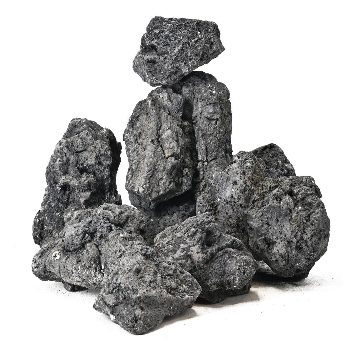 Roches volcaniques AQUATIS pour feu de patio, texture naturelle et ambiance conviviale.