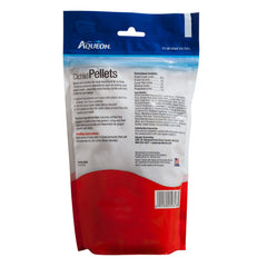 Aqueon Cichlid Food: emballage plan proche met en valeur les ingrédients premium.