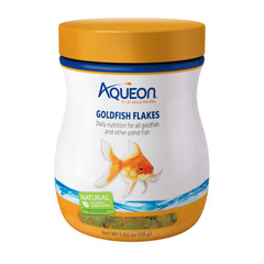 Aqueon Flocons Poissons Rouges: flottaison à la surface pour l’alimentation quotidienne.