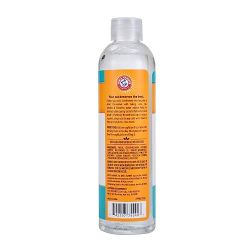 Chat boit l’eau Arm & Hammer Advanced Care avec additif dentaire inodore.