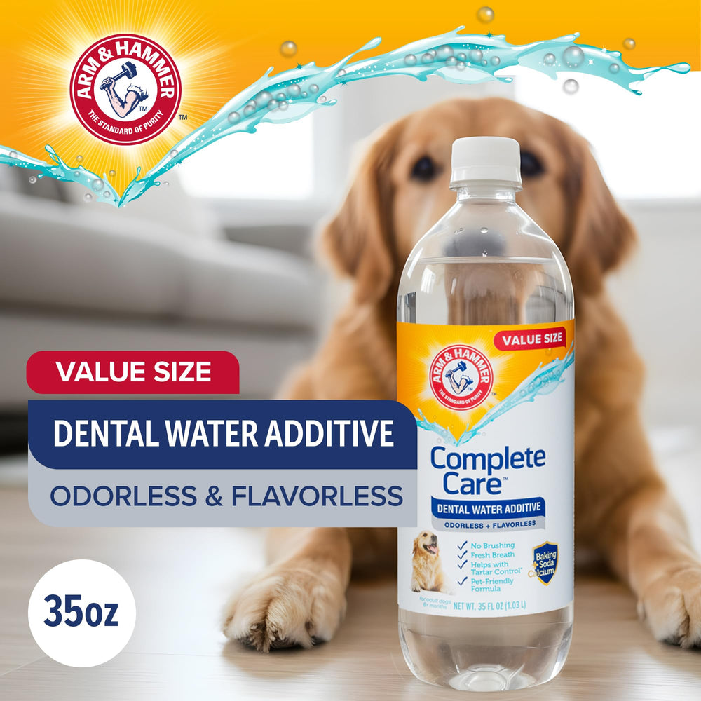 Arm & Hammer Complete Care: chien buvant l'eau avec l'additif dentaire au quotidien.