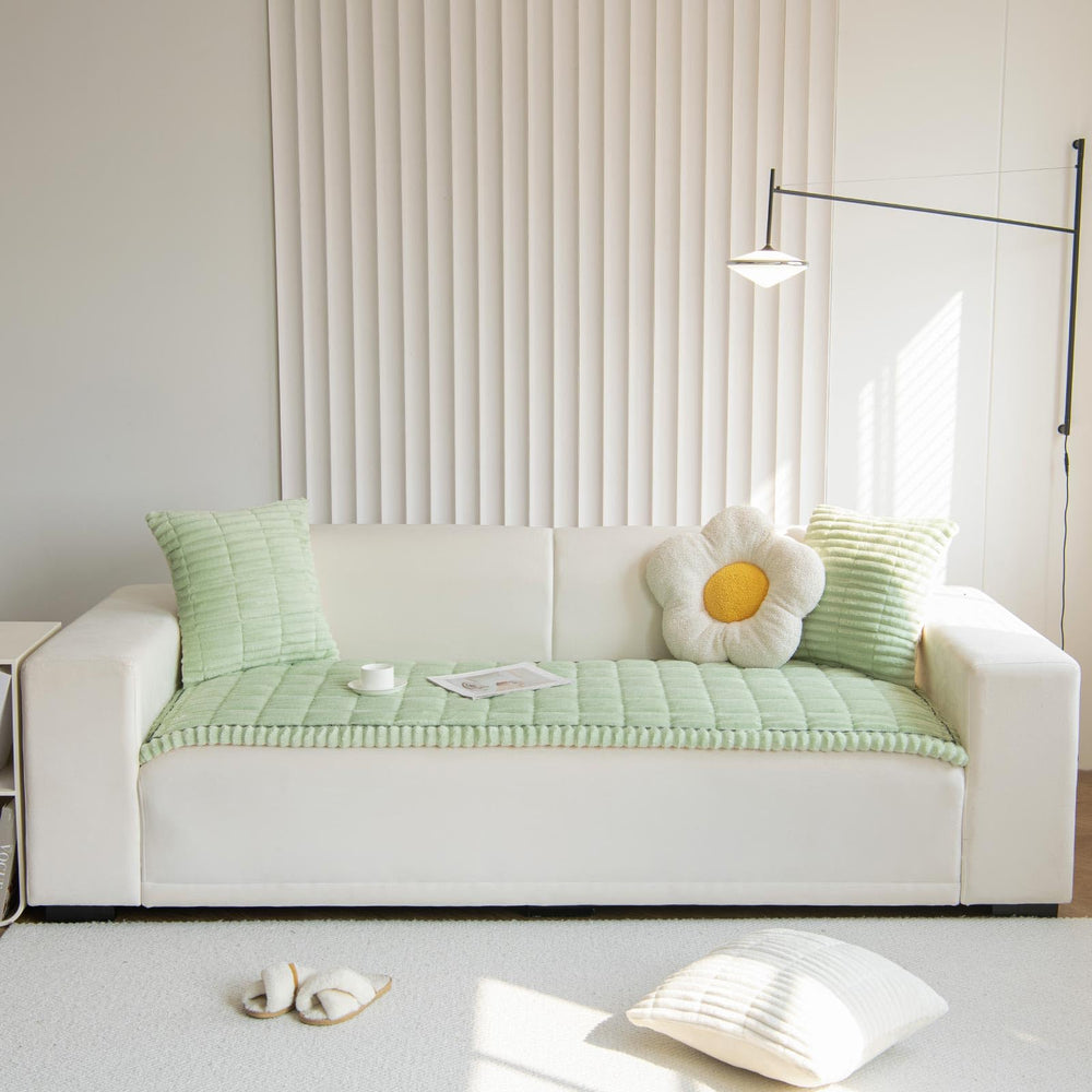 Aucrovee couvre-meuble-design protège votre salon tout en restant élégant.
