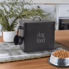 AuldHome Design Canister noir rétro – vue arrière en cuisine.