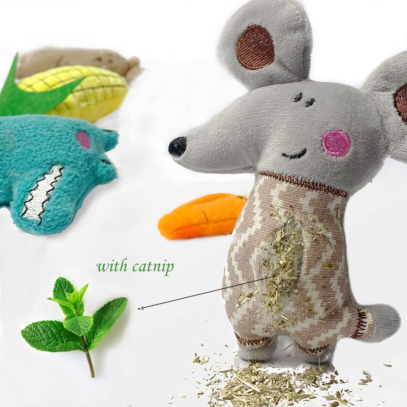 Jouet AZOFFYIU pour chat, carotte peluche, texture douce idéale pour les jeux en intérieur.