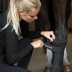 Back on Track Quick Wraps : tissu thermique noir pour chaleur légère et récupération.