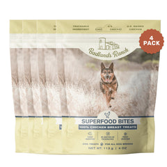 BADLANDS RANCH bouchées poulet lyophilisées, gros plan sur texture naturelle
