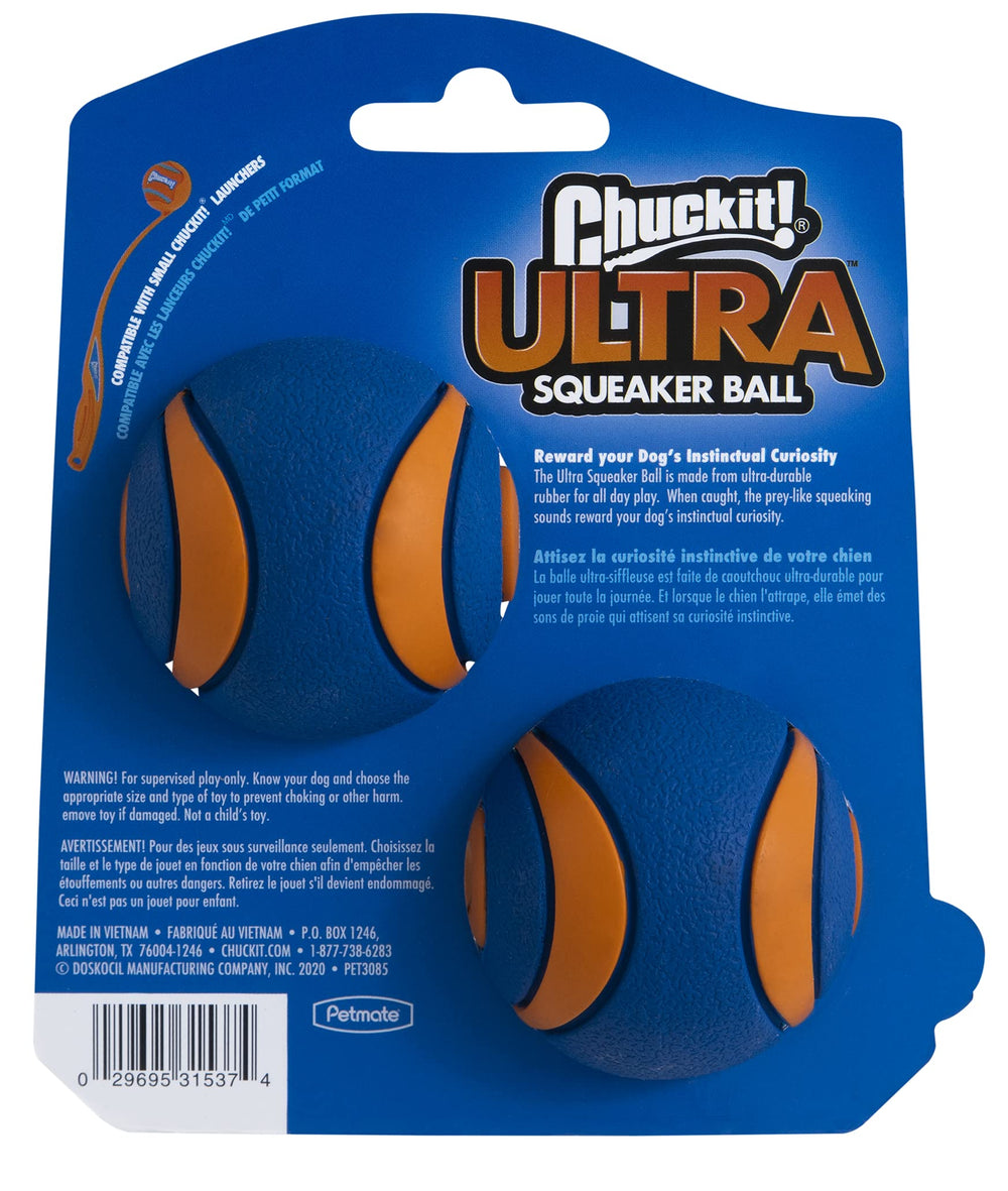 Balle Chuckit! Ultra flottante, facile à repérer dans l’eau et l’herbe haute.