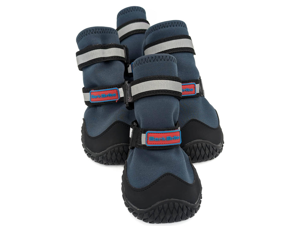 Ouverture large Bark Brite: enfilage facile et ajustement pratique.