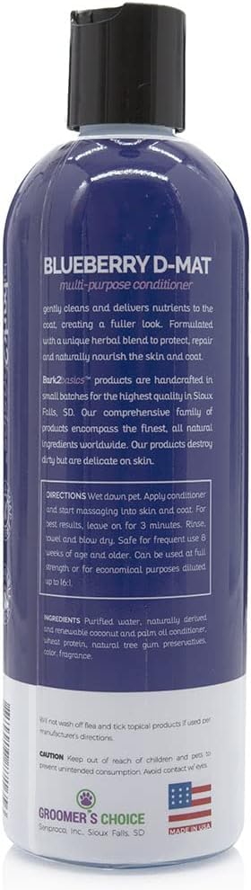 Bark2Basics Blueberry D-Mat: application sur poil humide pour soin quotidien.