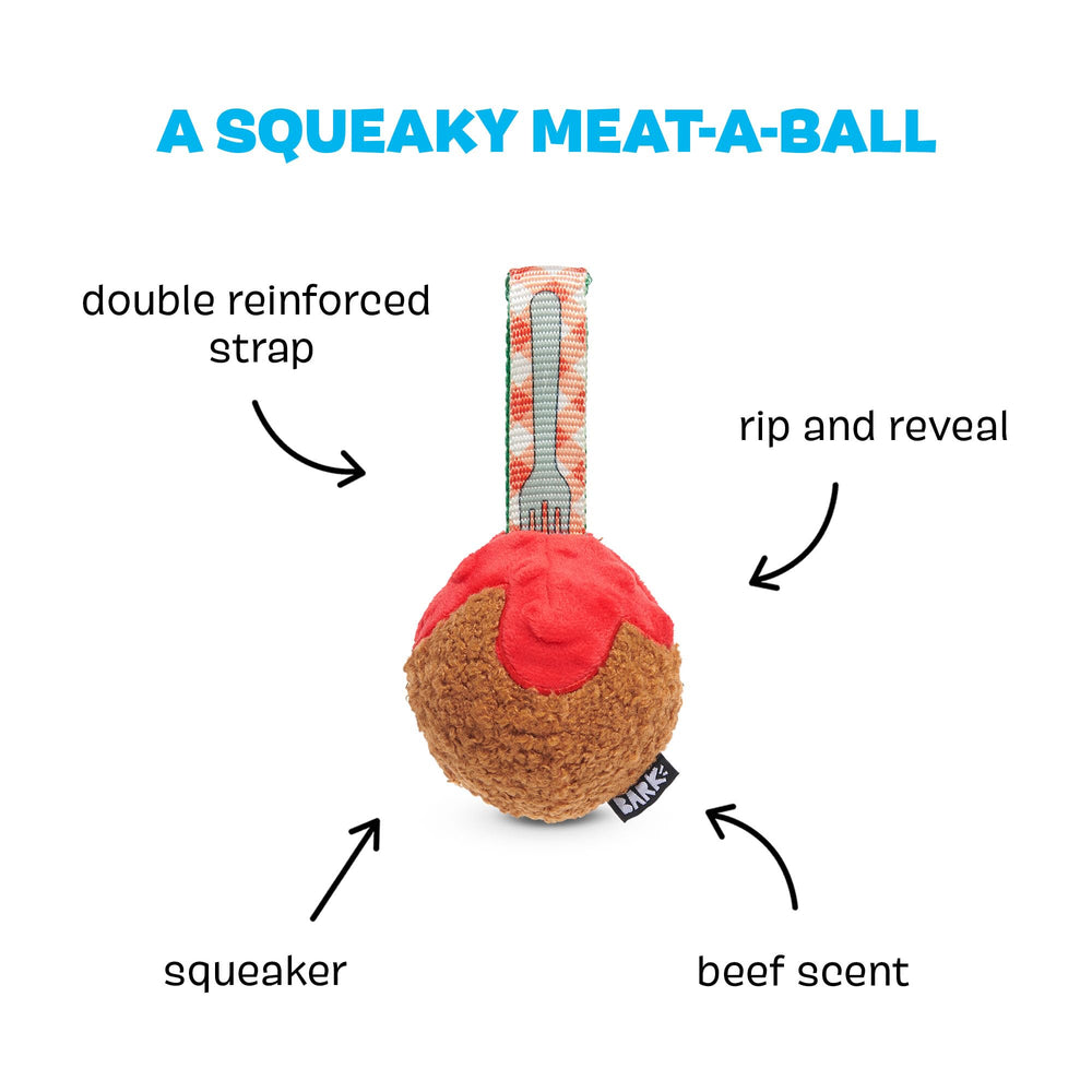 Déchirure de la couche extérieure pour révéler une boule crissante.
