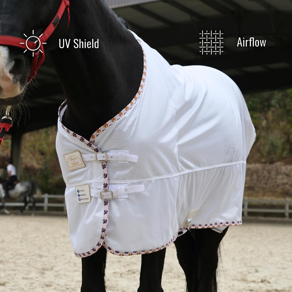 Barn & Stable bords imprimés renforcés, réduisant les frottements sur la peau.