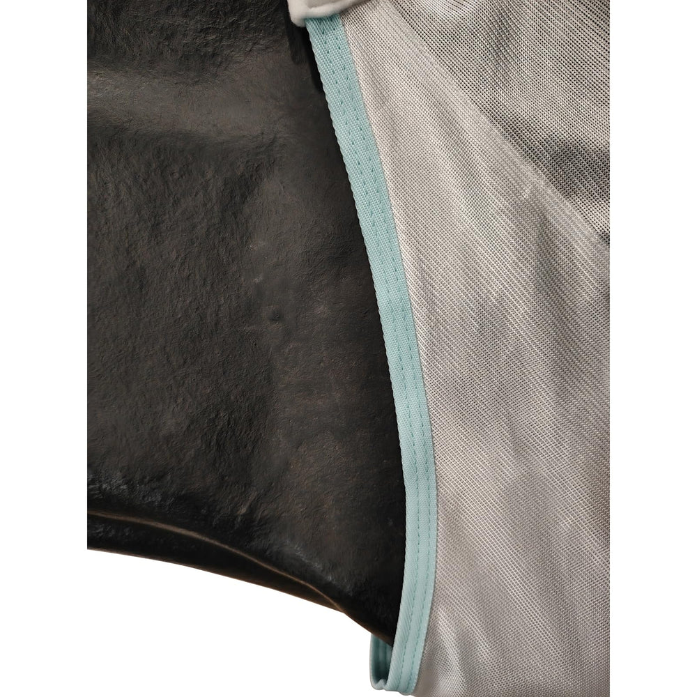 BARN & STABLE, voile de queue protecteur assurant une couverture complète.