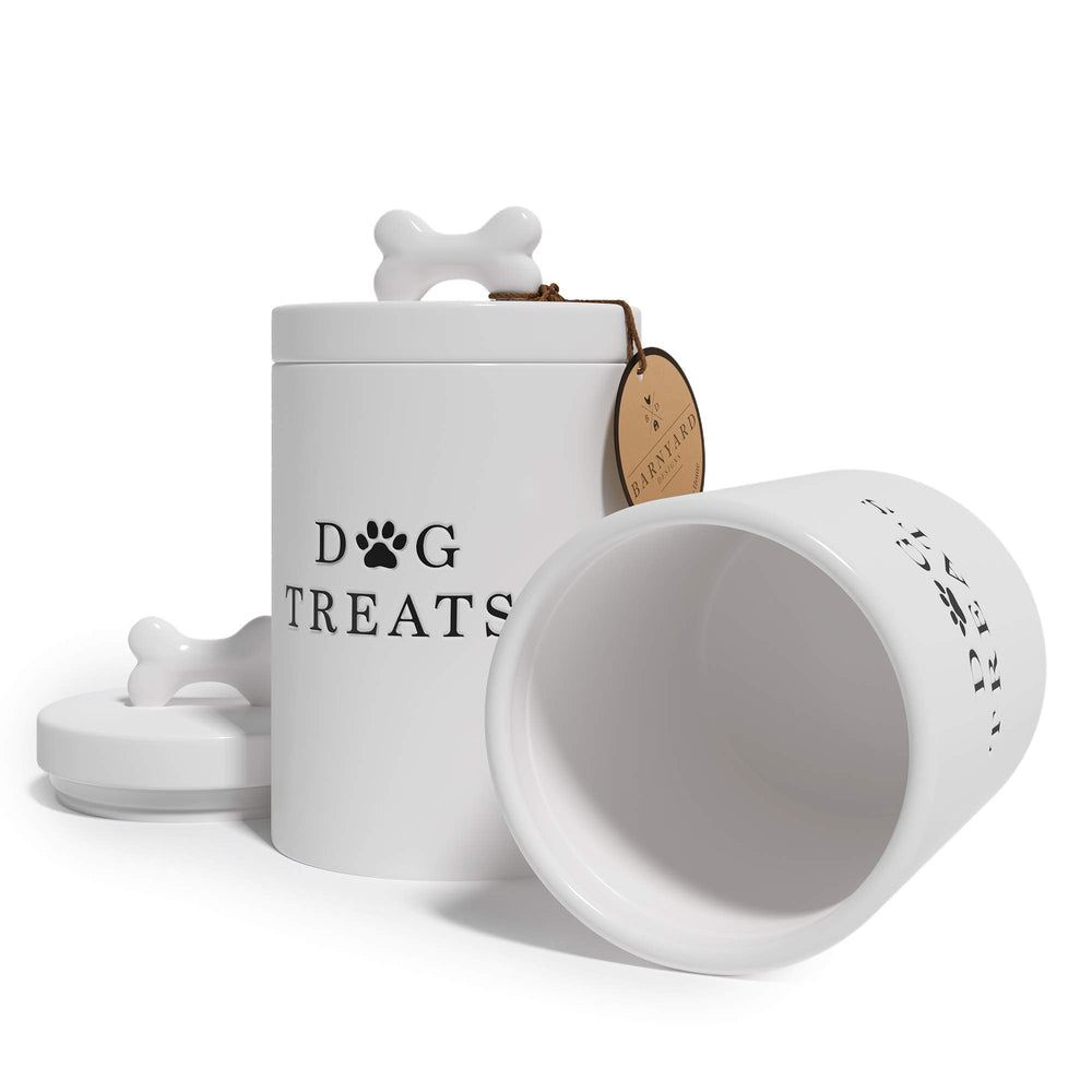 Volume 56oz Barnyard Designs, capacité généreuse pour friandises quotidiennes.