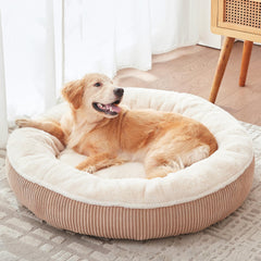 BedStill Donut pour chien grand brun sur lit moelleux et enveloppant