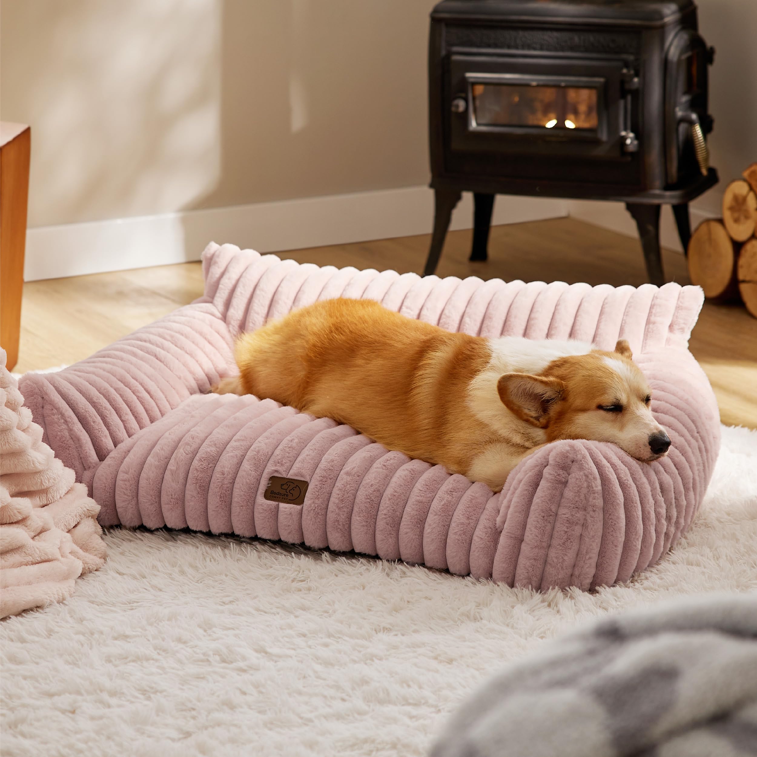 Bedsure Canapé chien moyen, parfait pour les câlins et les siestes.