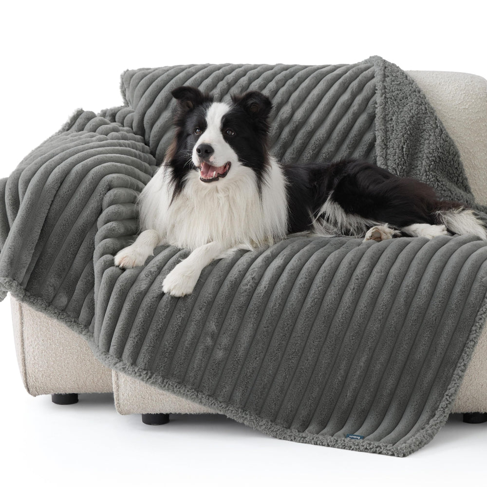 Bedsure ComfyFleece – texture sherpa douce, repos chaleureux pour animal de compagnie.