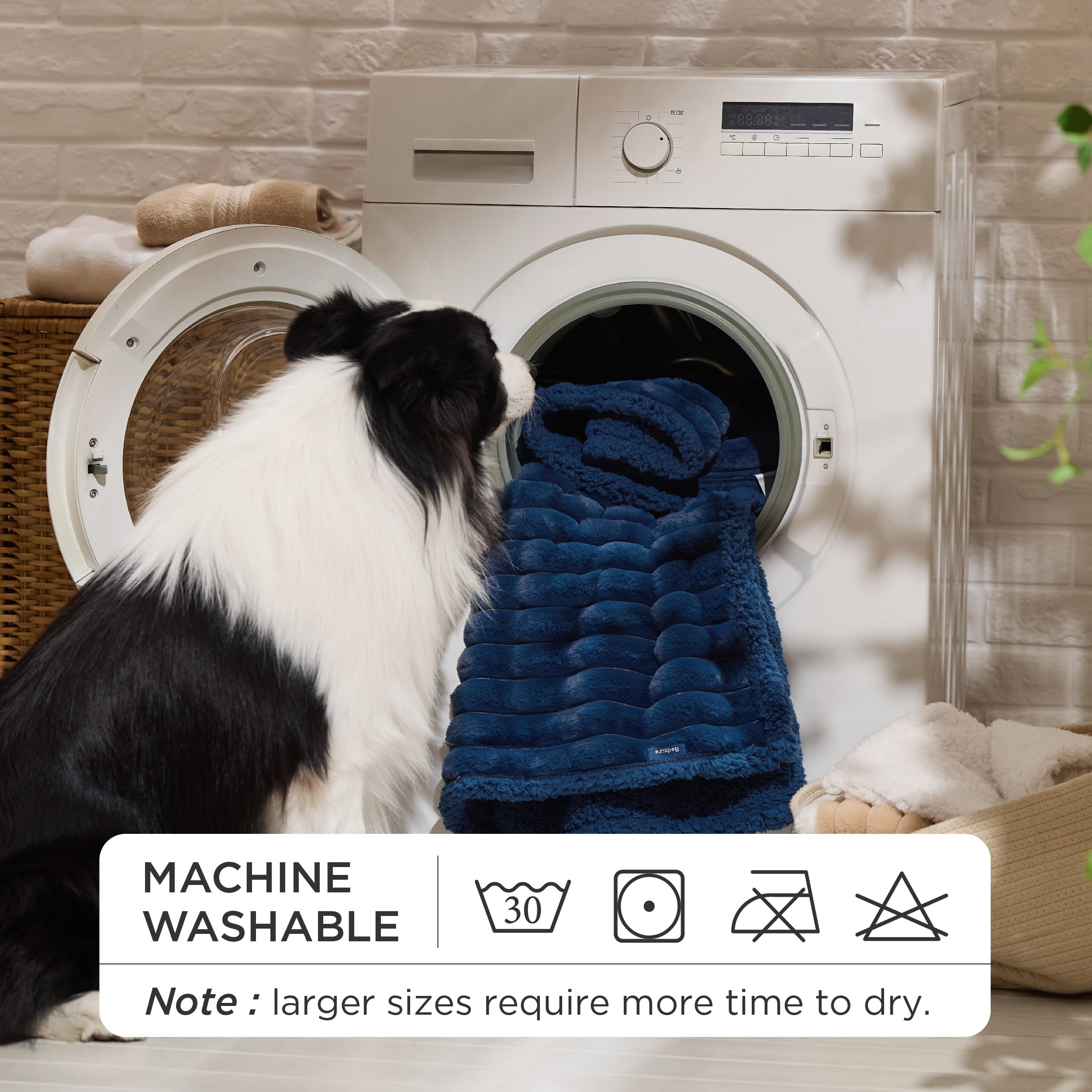 Bedsure ComfyFleece portable: parfait pour voyage et camping.