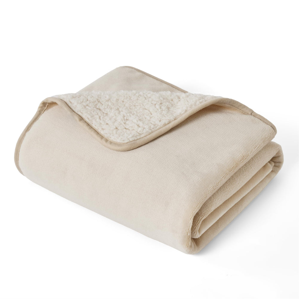 Bedsure couverture chat sherpa impermeable, chaleur et protection du meuble.