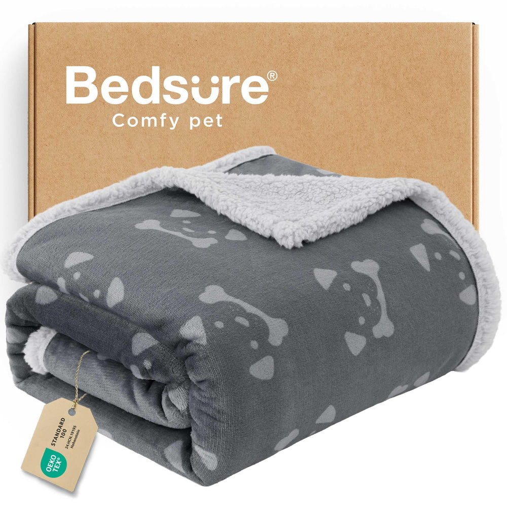 Bedsure couverture imperméable pour chien sur canapé protège le mobilier.