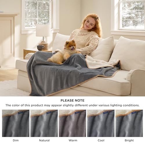 Bedsure couleur gris élégant, idéal pour maison et canapé.
