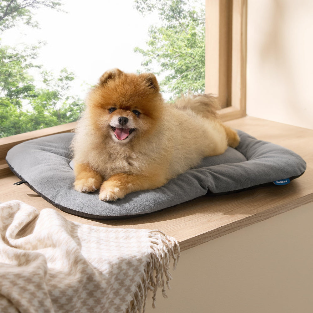 Bedsure-tapis-mince-et-compact-pour-crate convient aux cages étroites sans encombrement.
