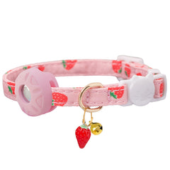 Collier Bencacawinstyle pour chat avec étui AirTag, couleur rose fraise, localisation facilitée.