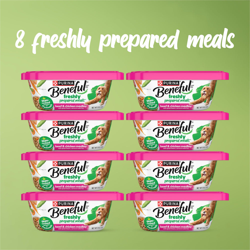 Légumes visibles dans Beneful Purina, haricots et carottes pour texture appétissante.