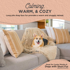 Best Friends par Sheri, couverture en fausse fourrure taupe pour sieste apaisée.