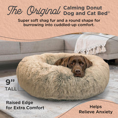 Best Friends by Sheri gros plan sur le pelage long taupe, chaleur douillette et confort.