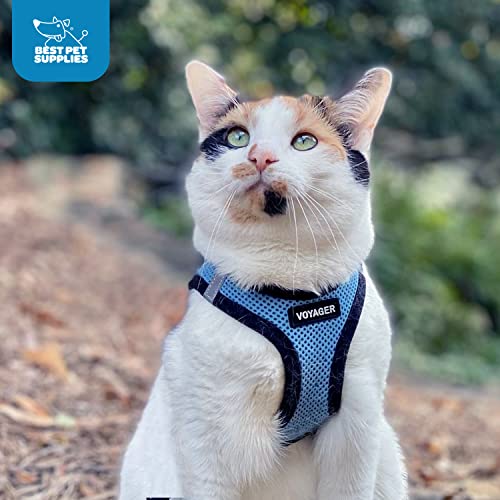 Best Pet Supplies Voyager Step-in Air Harness: coloris bleu bébé avec bord noir pour style et sécurité.
