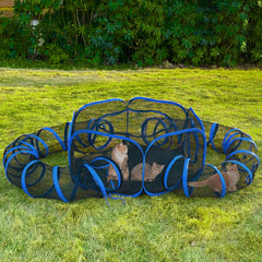 Aire de jeu hexagonale Betyman de 14 pieds carrés pour petits animaux.