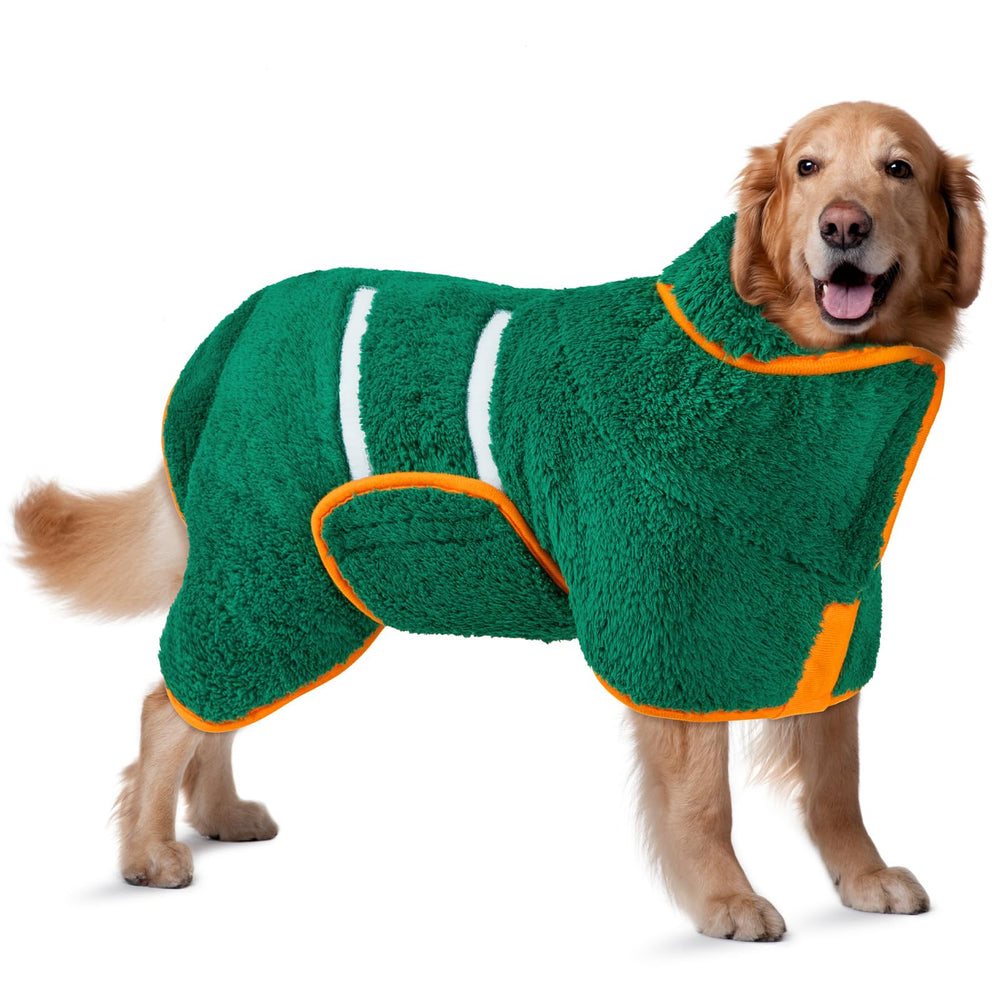 Robe Bienbee pour chien montrant le séchage rapide après le bain.