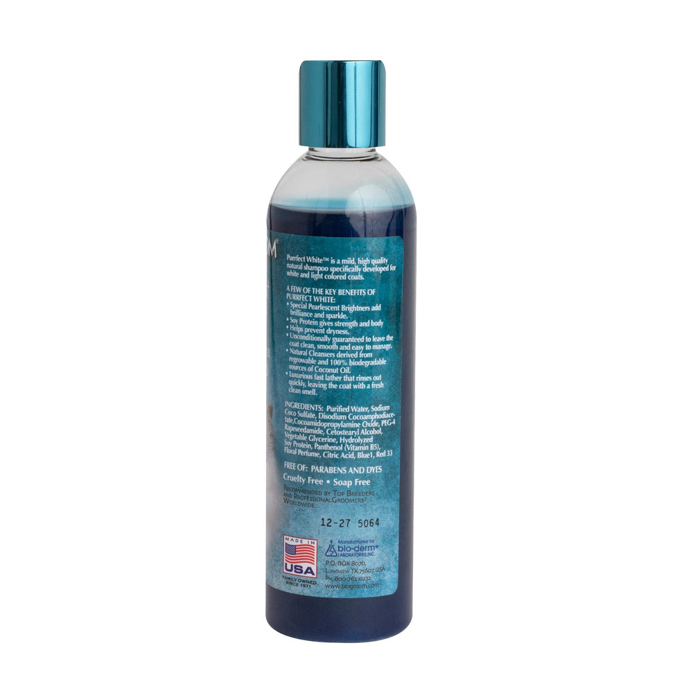 Bio-Groom Shampoing Chat Blanc : pelage blanc brillant après rinçage.