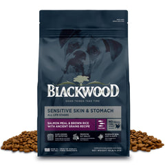 Blackwood sac refermable pour nourrir votre chien à peau sensible et estomac calme.
