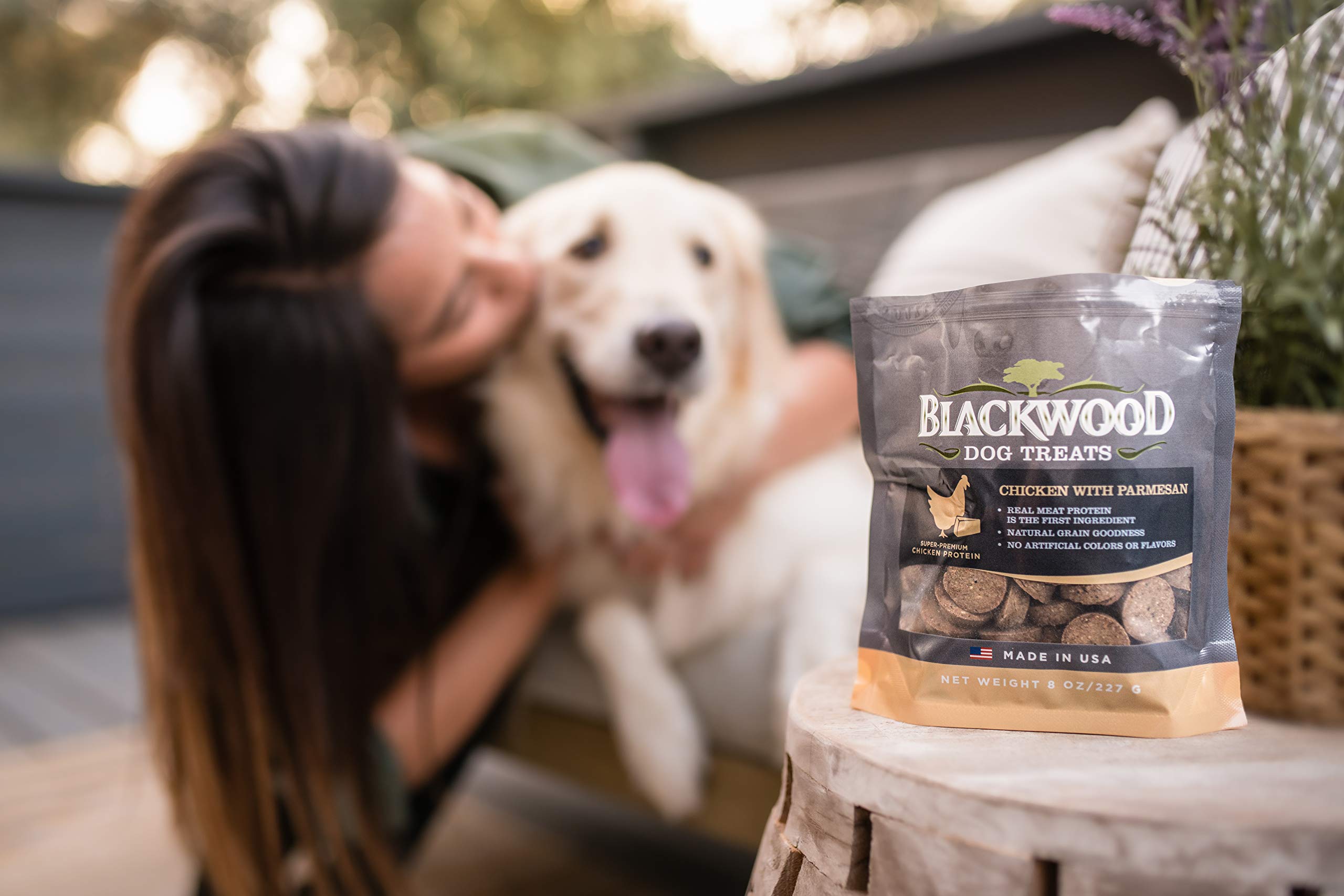 Sachet refermable Blackwood pour conserver la fraîcheur des friandises.