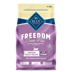 Blue Buffalo Freedom sans cereales au poulet, premier ingrédient savoureux pour chats adultes.