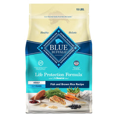 Blue Buffalo Life Protection : poisson premier ingrédient et muscles solides.