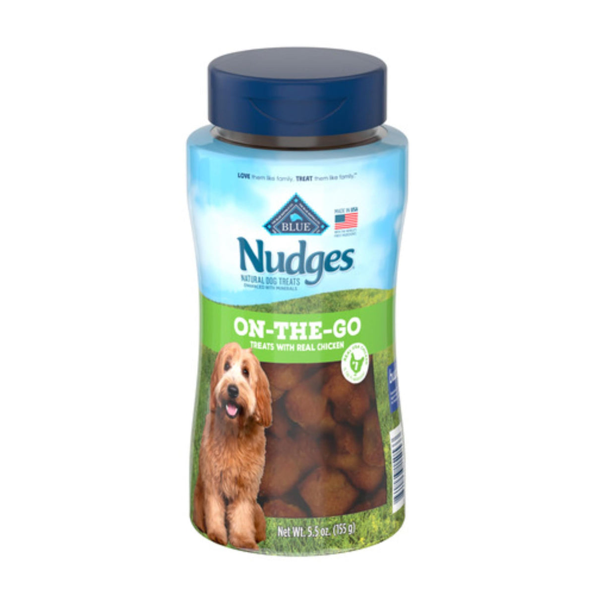 Nudges Blue Buffalo en déplacement avec un conteneur flip-top pratique.