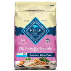 Blue Buffalo, premier ingrédient poulet, soutient la croissance saine des chiots.