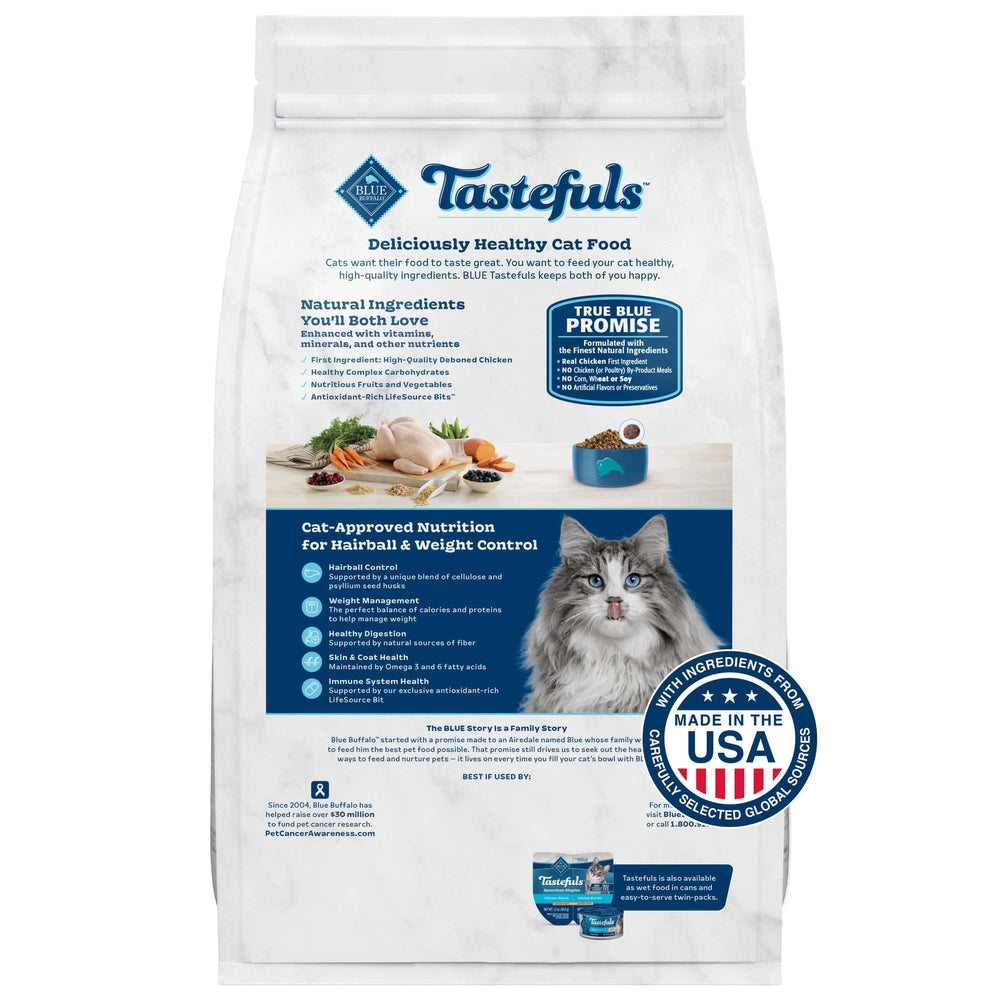 Blue Buffalo Tastefuls contrôle poids et boules de poil, idéal pour chats actifs.