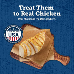 Morceaux de poulet tendres Blue Buffalo True Chews, texture appétissante.