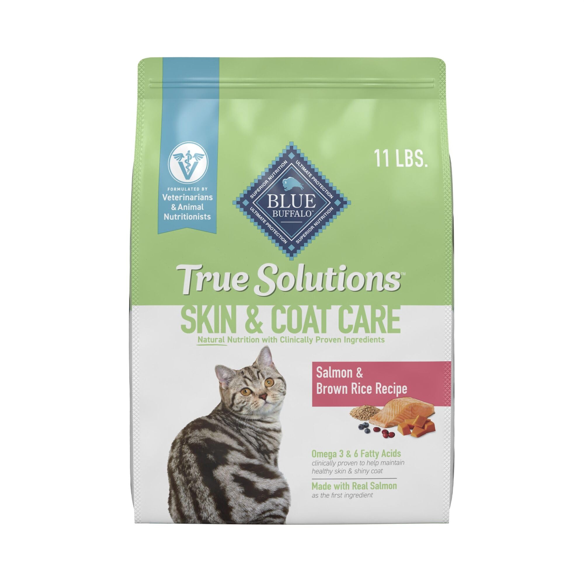 Blue Buffalo True Solutions Skin & Coat, emballage 11 lb, saumon premier ingrédient.