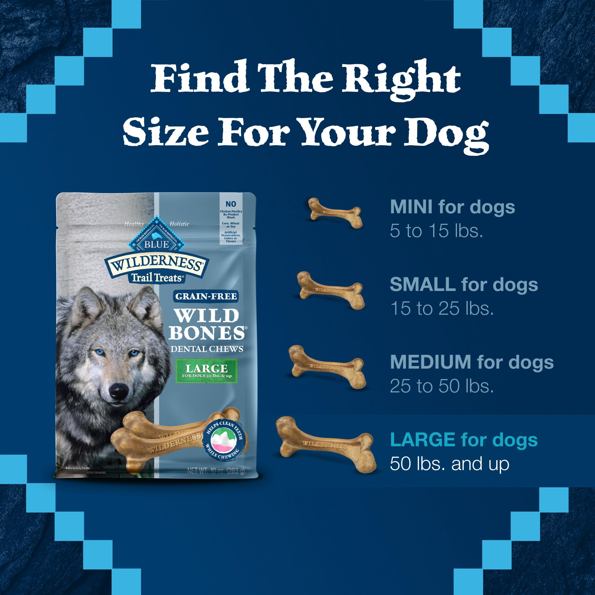 Chien de grande taille mâchant Blue Buffalo Wilderness os dentaires gros, satisfait et actif.
