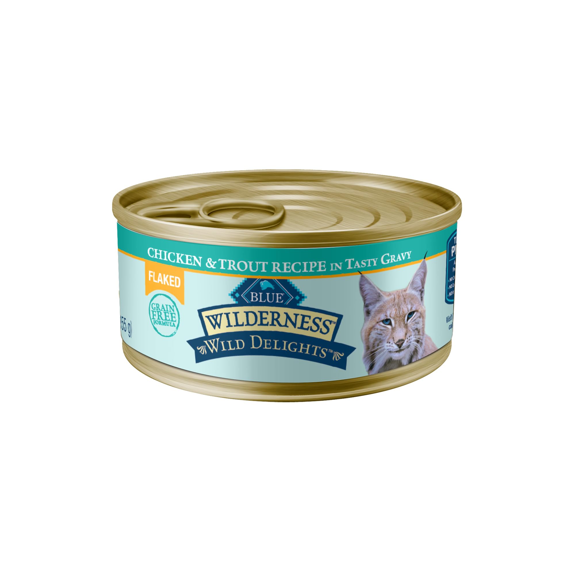 Blue Buffalo Wilderness montre des flocons de poulet et de truite dans une sauce savoureuse.