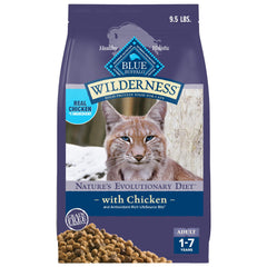 Blue Buffalo Wilderness avec poulet réel sur croquettes, premier ingrédient nutritif pour chat adulte.