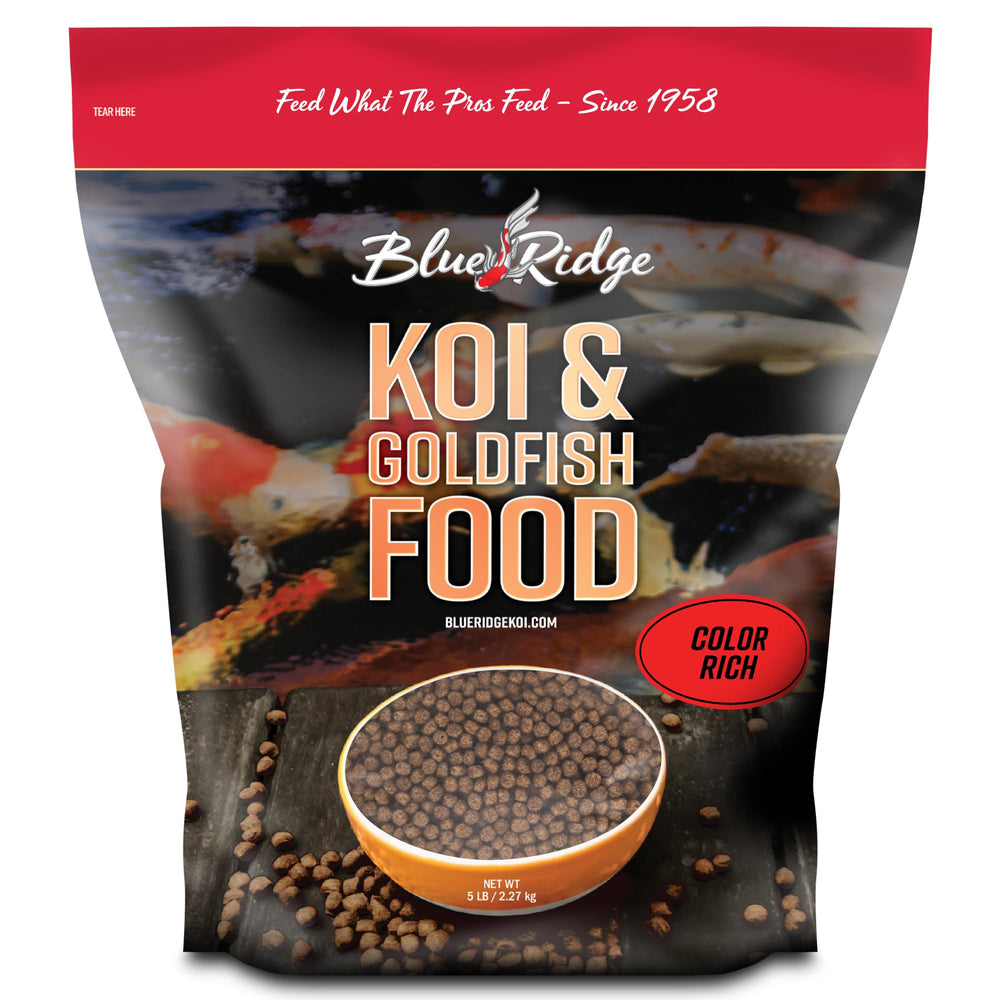 Blue Ridge Koi, pellets flottants rouges, coloration vive des koi possible